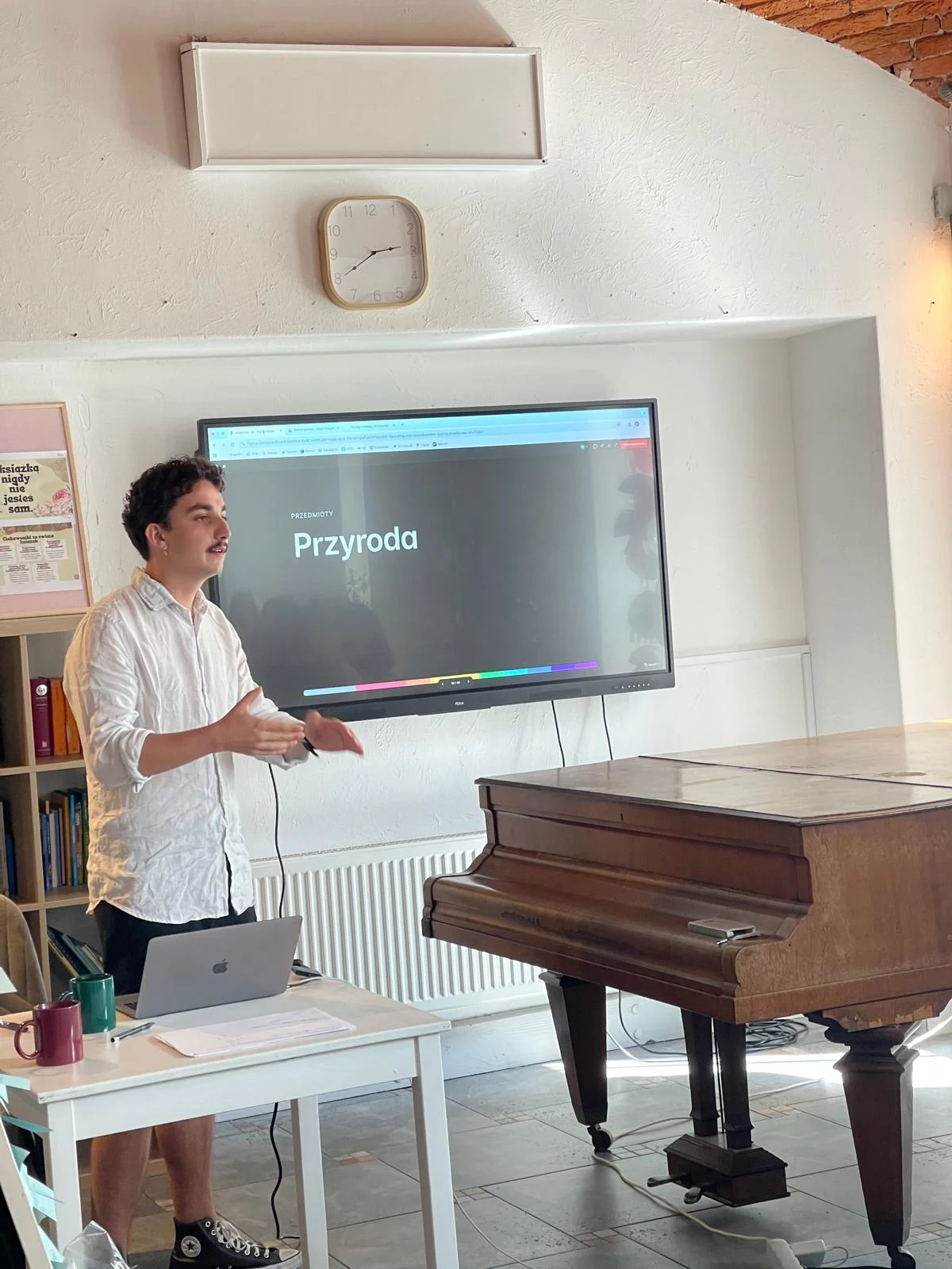 Szkolenie AI - prezentacja z zakresu przedmiotów przyrodniczych